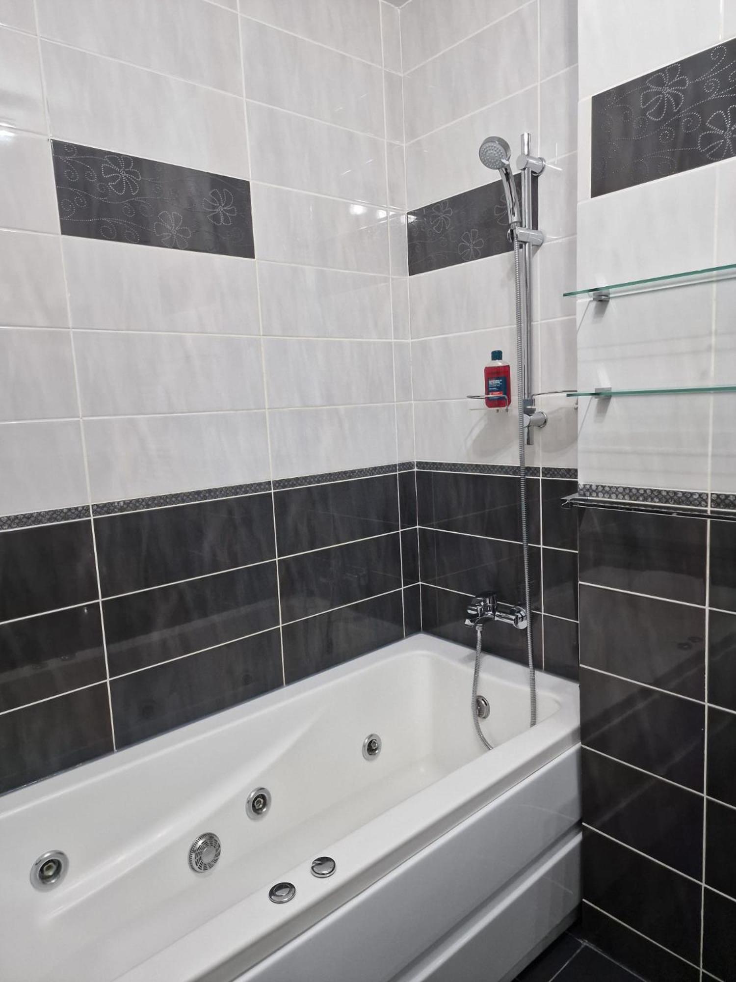 Confortabil In Apartament *